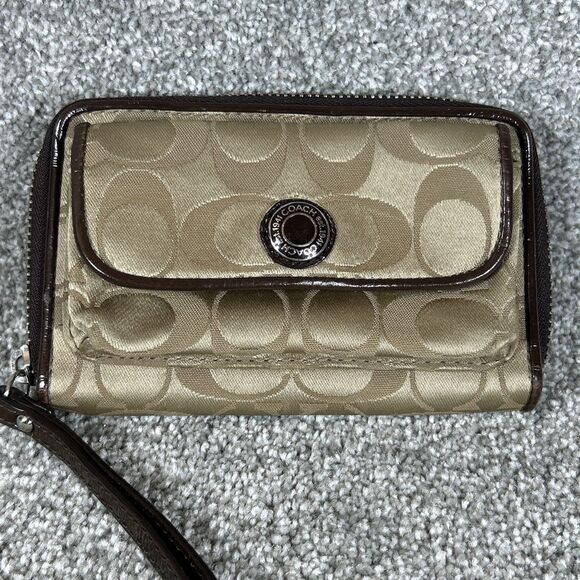 Coach Wristlet Wallet Signature Print Ashley Has Some Wear - Picture 2 of 14